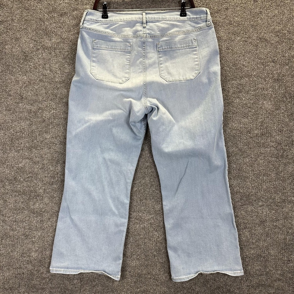 Old Navy Jeans Womens 16 Regular Light Wash Flare Crop Mid Rise Stretch Denim - Picture 9 of 14